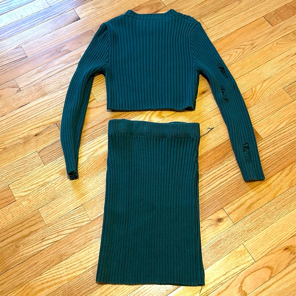 Women Two-Piece Skirt Set.